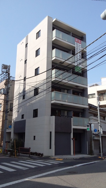 建物外観　１フロア２戸ですべてが角住戸です♪
