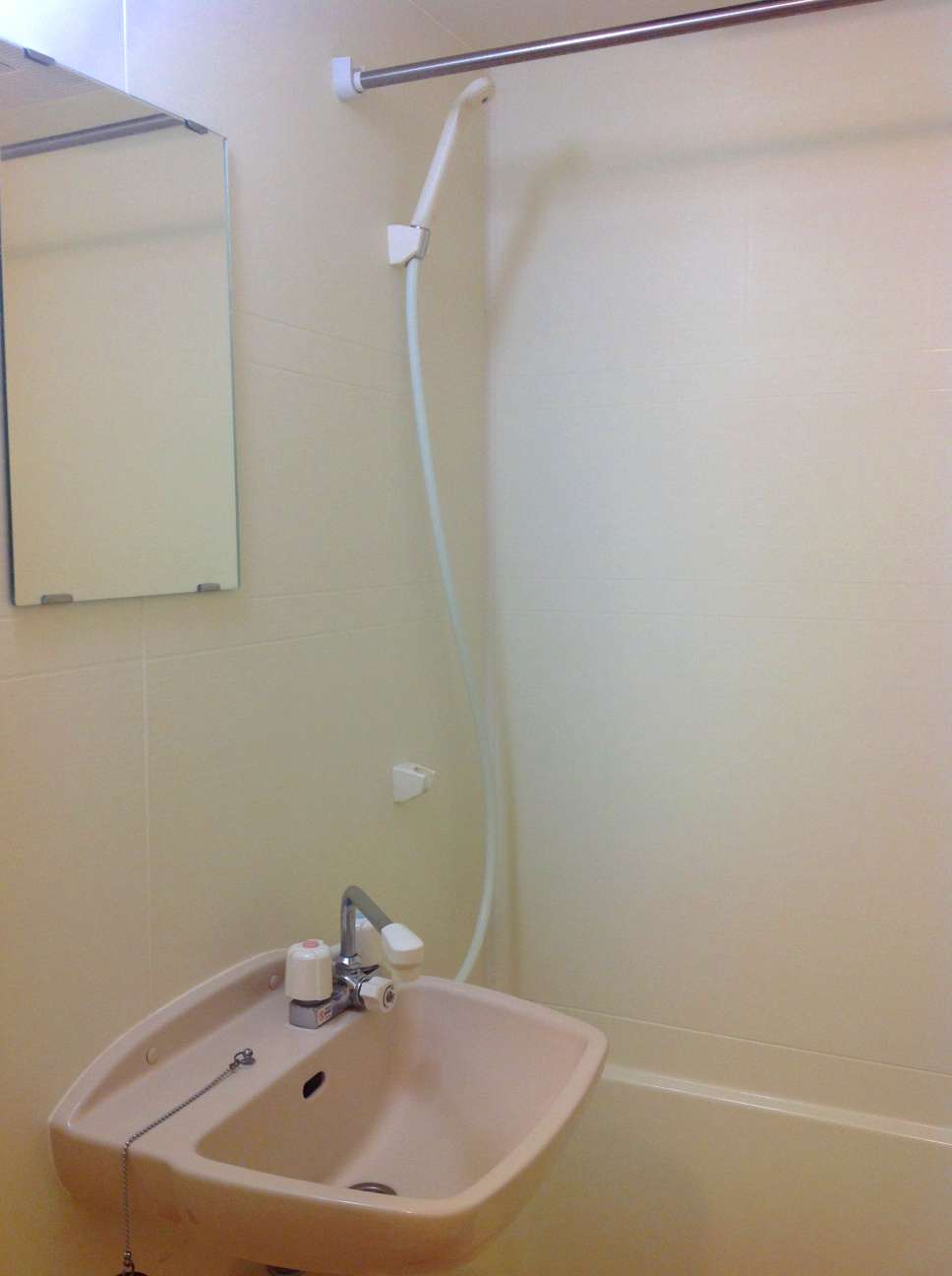 バス・シャワールーム　浴室乾燥機付き！