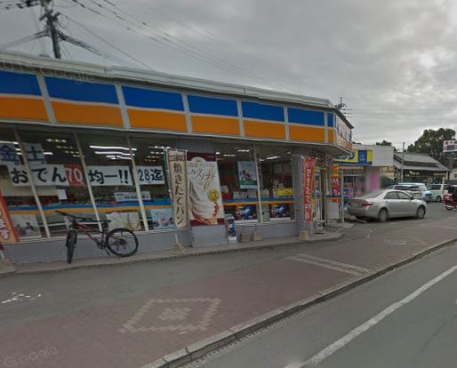 コンビニ　エブリワン二本木店（コンビニ）まで421m