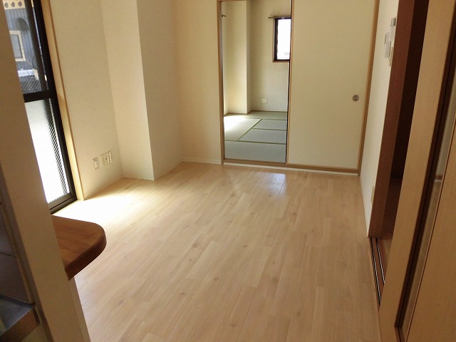 居室・リビング　9帖ダイニングキッチン