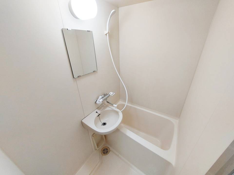 バス・シャワールーム　浴室