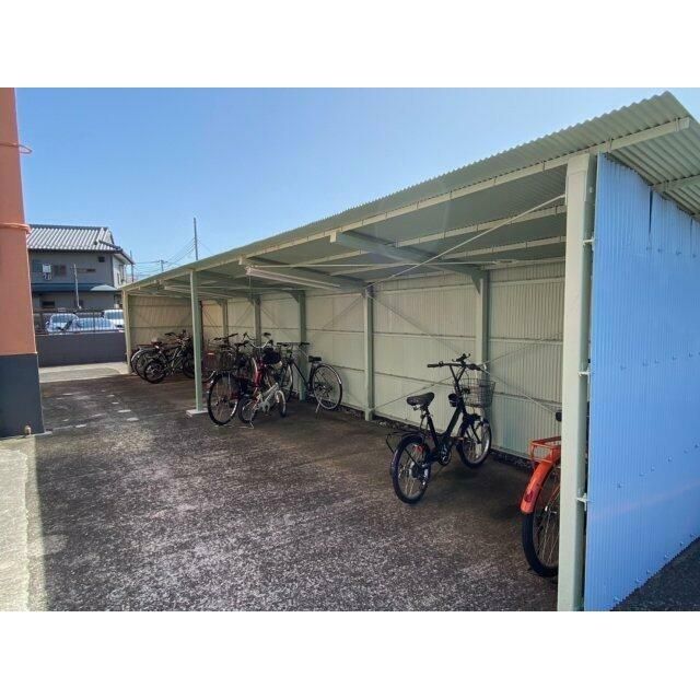 駐車場　★駐輪場★