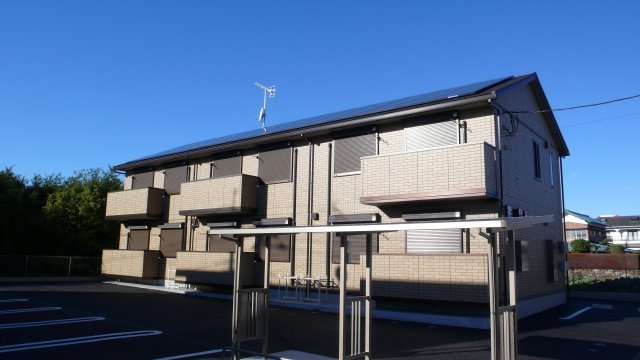 建物外観　南向きで日当たり良好　インターネット無料
