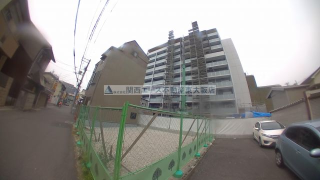 オリーブスクエアの建物外観