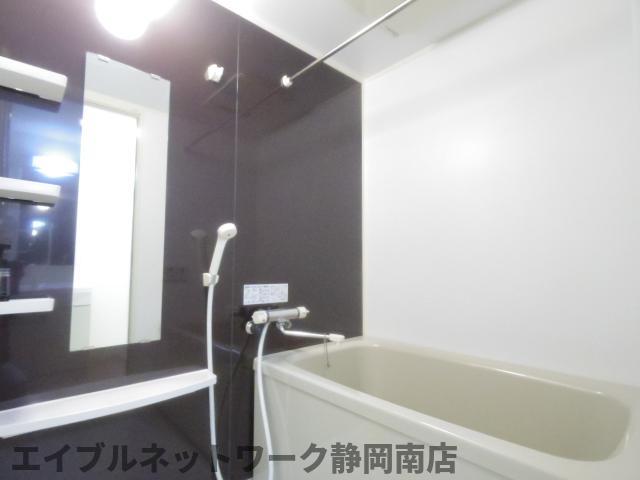 バス・シャワールーム　日々の暮らしに欠かせないお風呂です