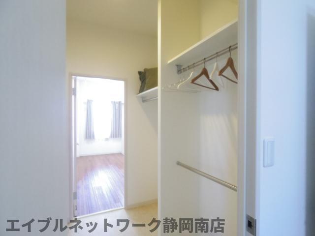 収納　たっぷりとした収納スペースです