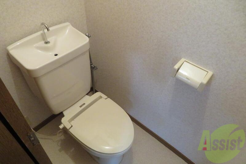 トイレ　トイレは使いやすいサイズなので良いですね。