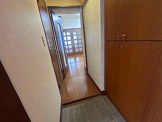 シャインズ本山の玄関写真