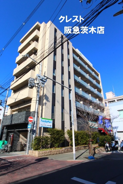 茨木市別院町のマンションの建物外観