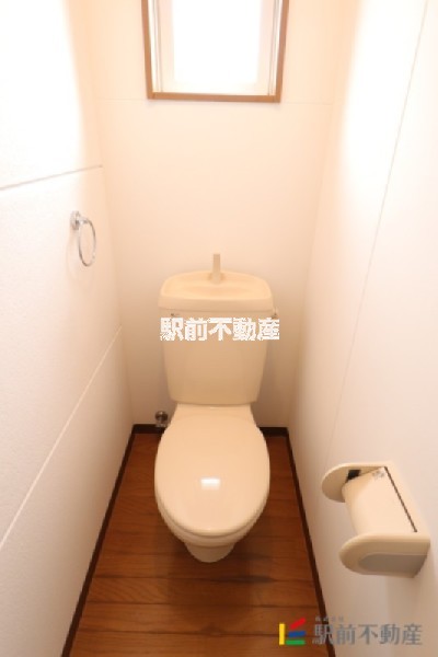 【アローフィールドＡのトイレ】