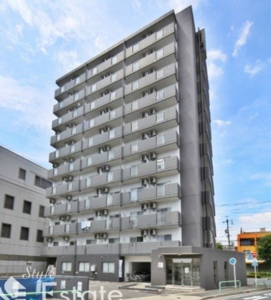 【名古屋市天白区原のマンションの建物外観】