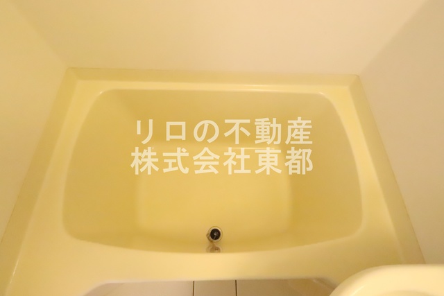 バス・シャワールーム　足が伸ばせる広々バスタブでリラックス♪