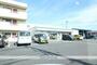 コンビニ　ファミリーマート鳥取吉成店（コンビニ）まで290m