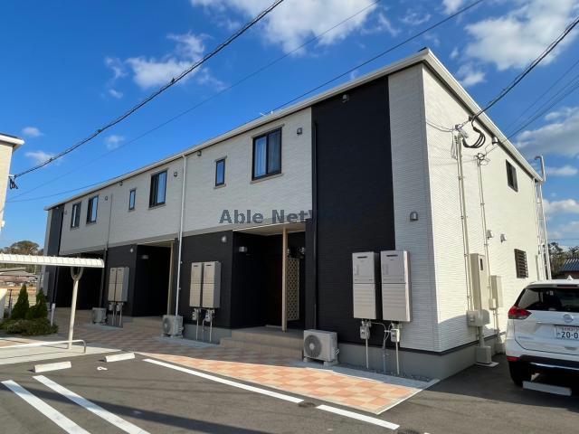 雲仙市愛野町甲のアパートの建物外観