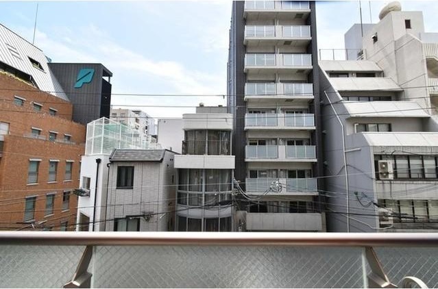 【大阪市西区江戸堀のマンションの眺望】