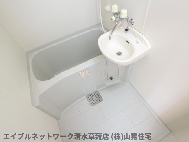 バス・シャワールーム　ゆったり過ごせるお風呂です