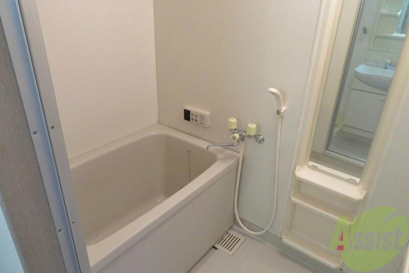 バス・シャワールーム　ゆったりしたバスタブがいいですねー、バスタイムを満喫ですね