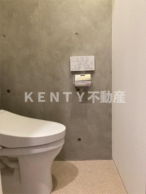 トイレ　ゆったりとした空間のトイレです