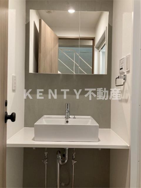 洗面設備　洗面所です