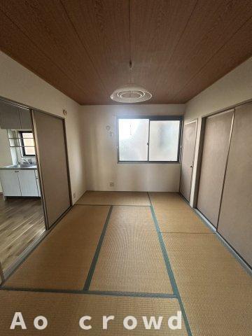 居室・リビング　来客時にも便利な和室付き