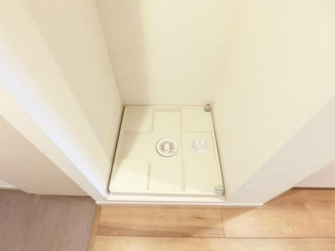 リブリ・茨木春日Ⅱ　その他設備　洗濯パン