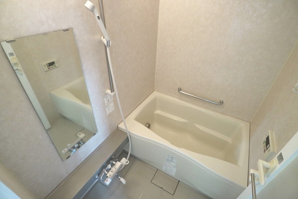 バス・シャワールーム　バス※別部屋参考写真