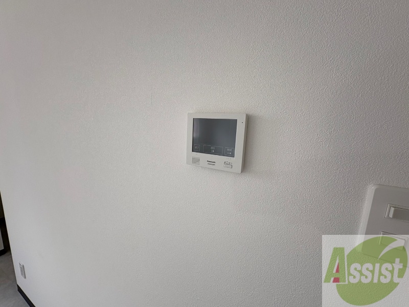 セキュリティ　ＴＶモニター付インターホンです。来客者の顔が見えるので安心！