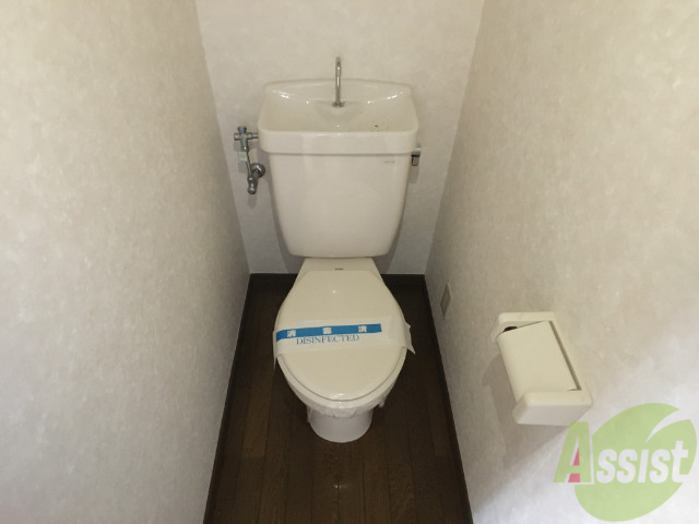 トイレ　白くてきれいなシンプルで使いやすいトイレです。