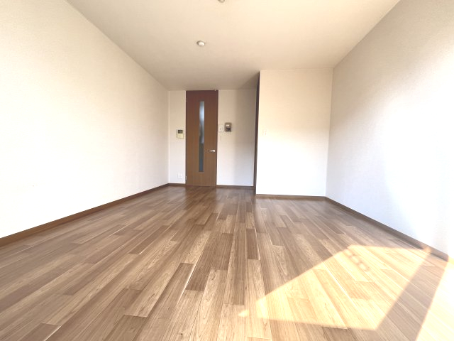 居室・リビング　サクラハイツ(GoodHome)