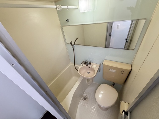 バス・シャワールーム　他号室の写真です