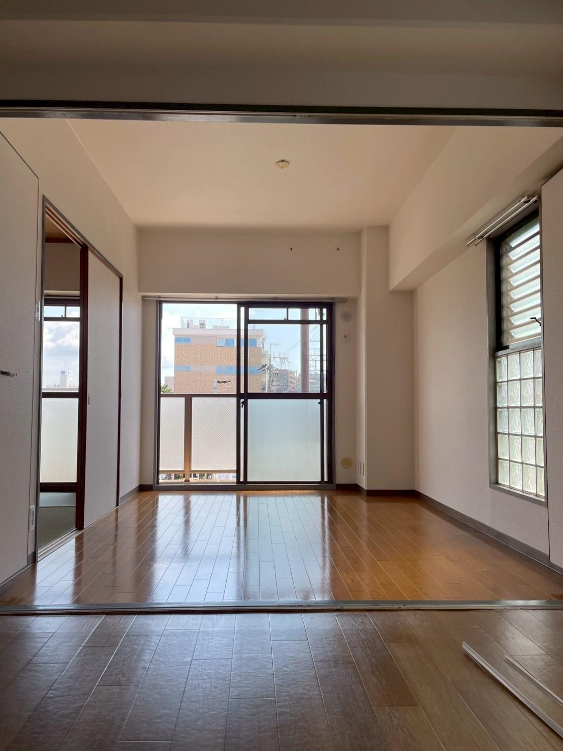 居室・リビング　内装