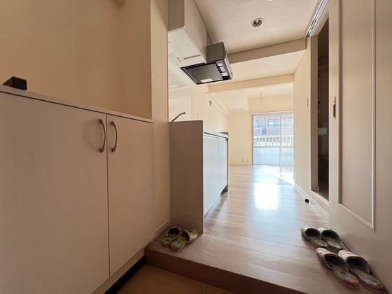 玄関　※別の部屋の写真です