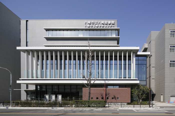 図書館　八尾市立八尾図書館（図書館）まで250m