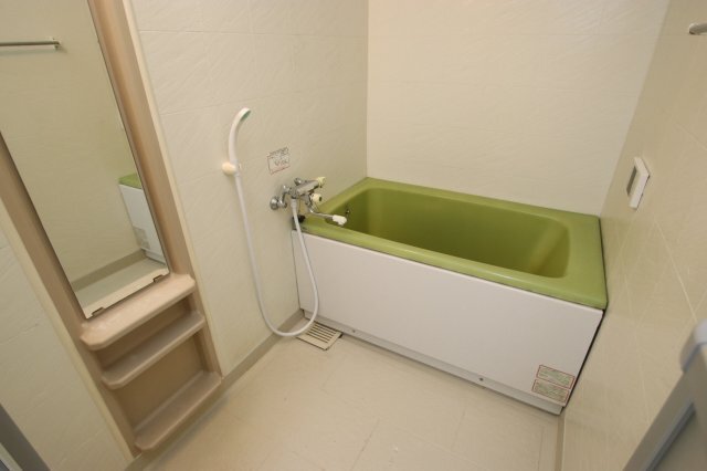 バス・シャワールーム　バス／シャワー