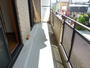 バルコニー　ワイド設計　南向、陽当たり良好