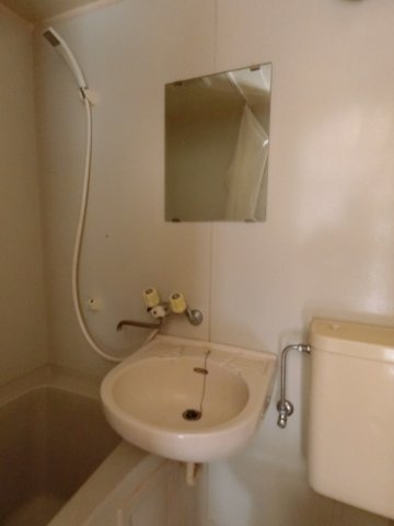 洗面設備　洗面台・鏡