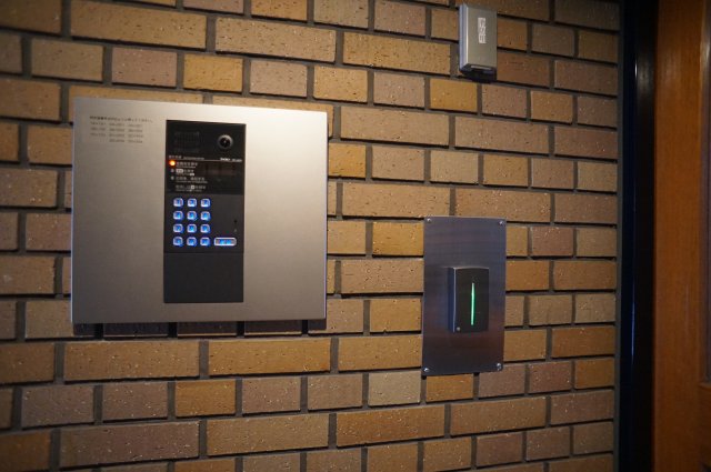 その他共有部分　安心のオートロックです♪