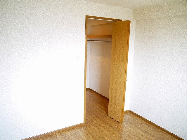 収納　ウォークインクローゼットは収納力抜群です