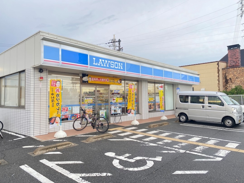 コンビニ　ローソン 堀上町東店（コンビニ）まで385m