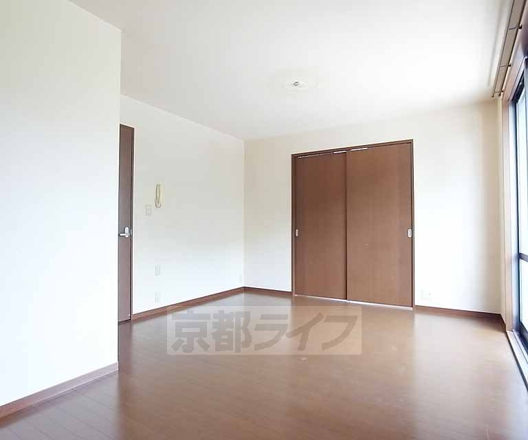 居室・リビング　開放感ある室内です