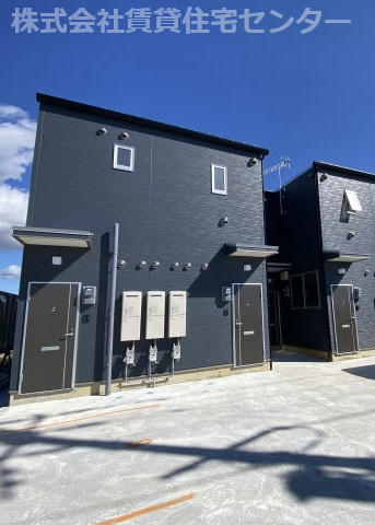 建物外観　施工例※実際の建物とは、外壁、窓の開口部の位置等のデザインが