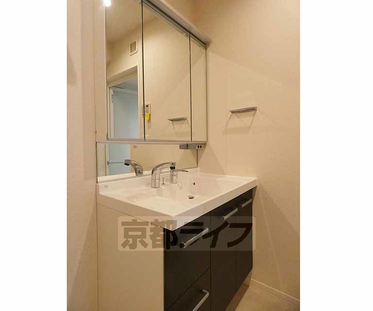 洗面設備　独立洗面台