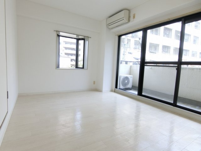 居室・リビング　エアコン