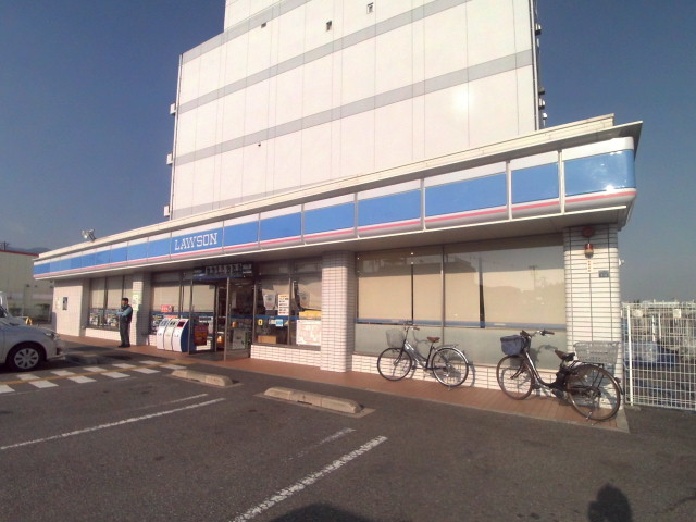 コンビニ　ローソン神戸魚崎南町五丁目店（コンビニ）まで162m