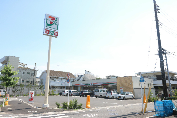コンビニ　セブンイレブン 足立鹿浜3丁目店（コンビニ）まで354m