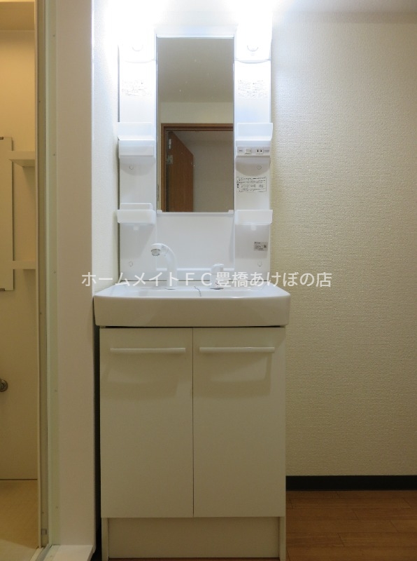 洗面設備　同型別部屋写真