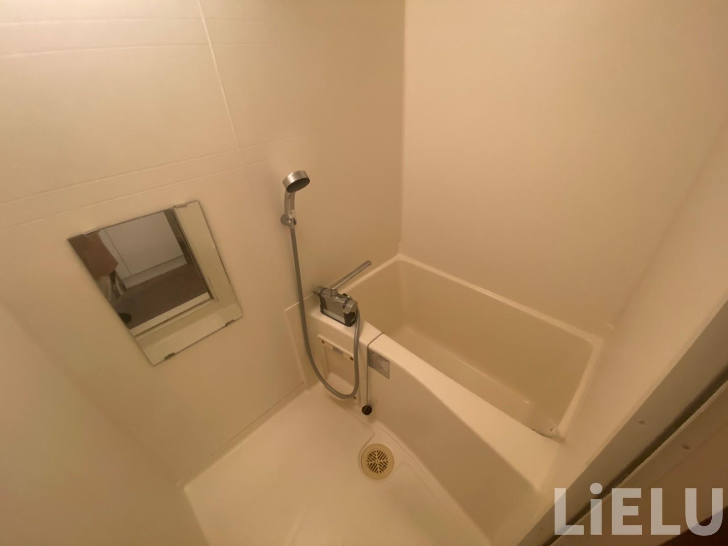 バス・シャワールーム　同シリーズ物件のモデルルームになります※現況優先