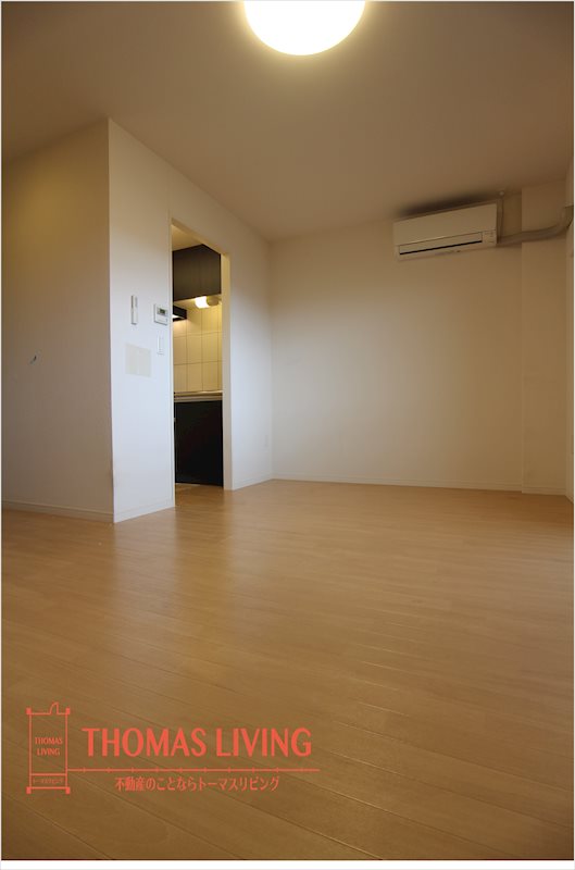 居室・リビング　※別号室の写真です。