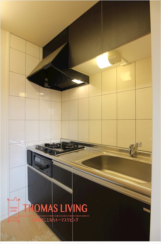 キッチン　※別号室の写真です。2口コンロのシステムキッチン♪