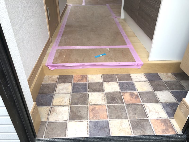 玄関　別部屋